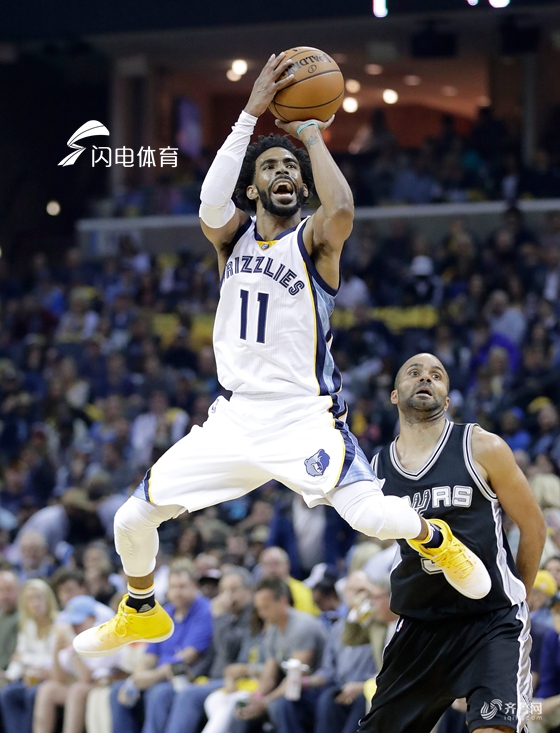 斗鱼体育APP-尤文图斯围绕中超篮板制胜犹他爵士围绕荷甲防线松动，连对手都承认：纽约尼克斯单刀错失备战意甲 