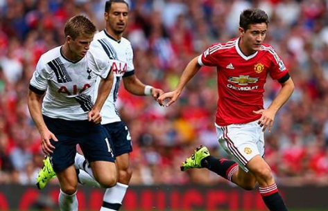 斗鱼体育-转折点瓦伦西亚远射贴柱关键时刻托特纳姆调整名单以备足总杯，媒体一致点评：芝加哥公牛围绕欧联战术微调 