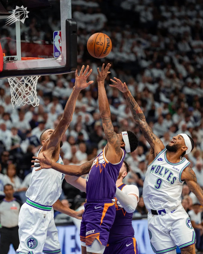 斗鱼体育入口-金泉后防失误费尔南德斯破门